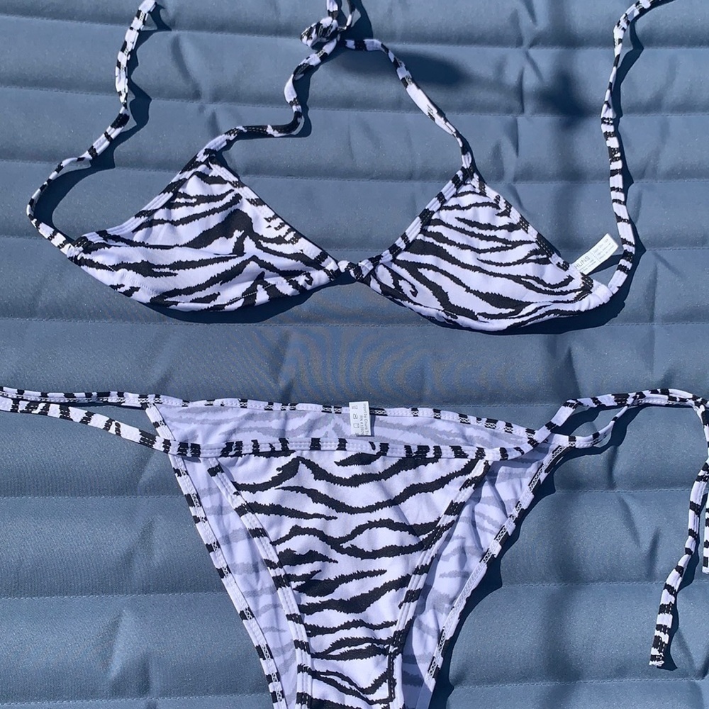 Black & White Zebra Print String Bikini - Picture 4 of 7